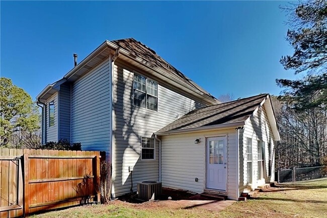 Building Photo - 162 Kipling Dr