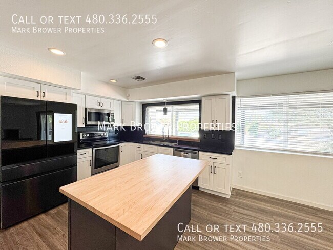 Building Photo - 14027 N Hampstead Dr