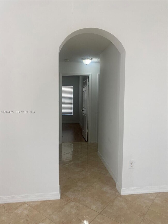 Building Photo - 1315 NW 143rd Ave