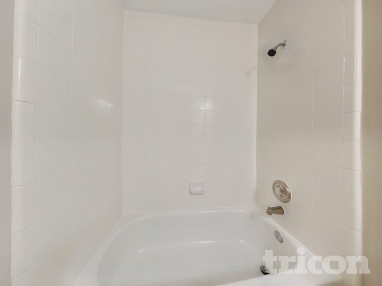 Building Photo - 7002 Echo Pines Dr