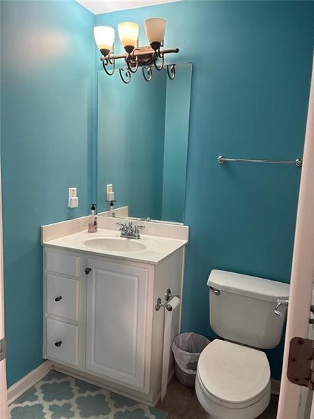 Building Photo - 1880 Manor View