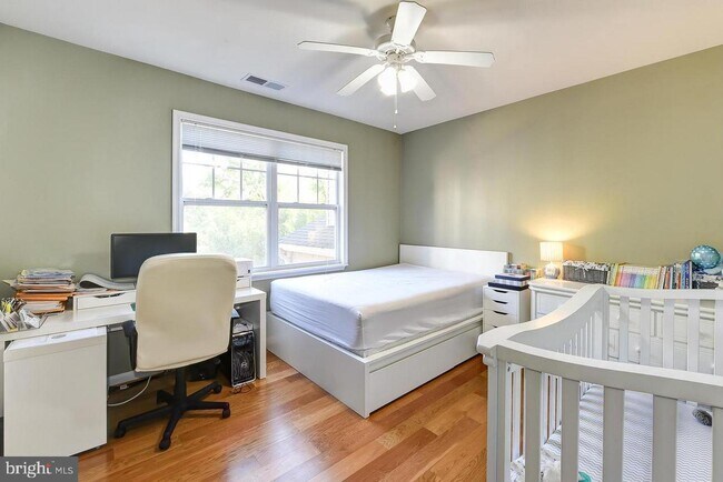 Building Photo - 12140 Garden Grove Cir