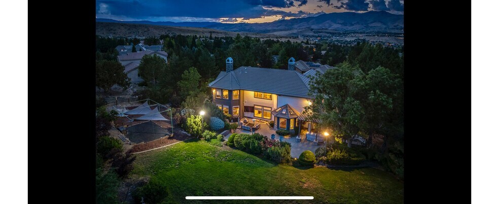 Building Photo - 4400 Mountaingate Dr