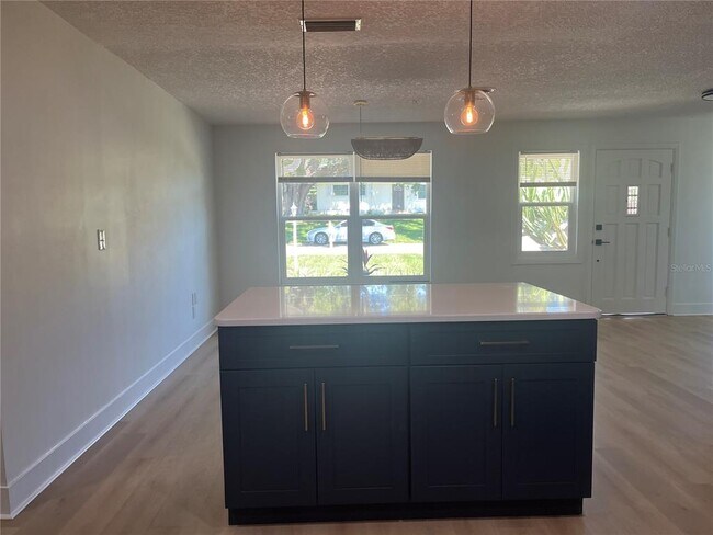 Building Photo - 2017 Rebecca Dr