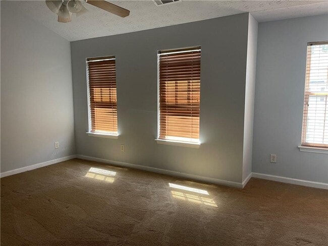 Building Photo - 954 Tree Creek Blvd