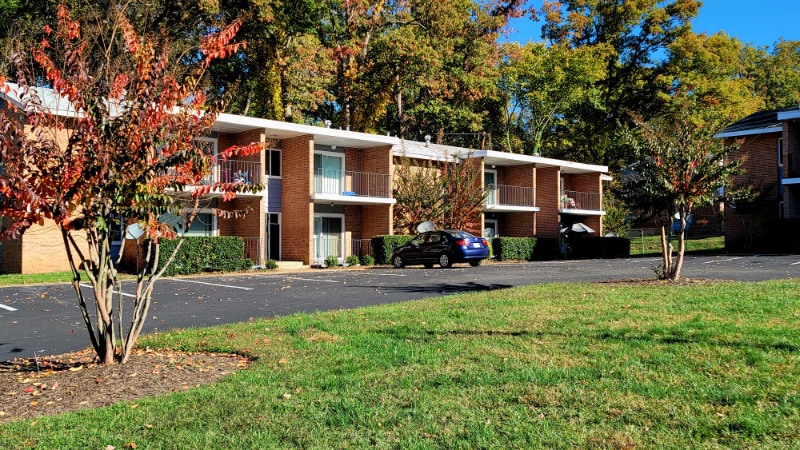 Primary Photo - 1700 Carlisle Ave