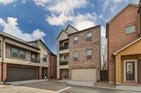 Building Photo - 11005 Upland Forest Dr