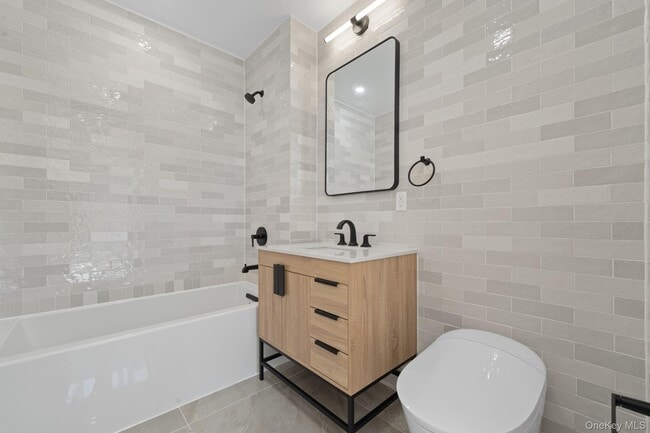 Building Photo - 312 Fenimore St