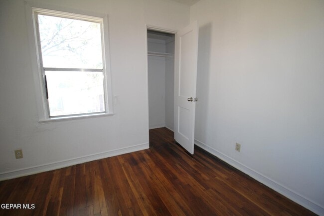 Building Photo - 3200 Richmond Ave