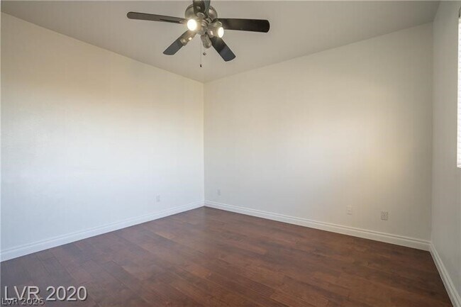 Building Photo - 1745 Buttermilk Dr