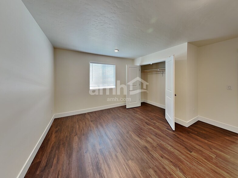 Building Photo - 1515 W Afton St