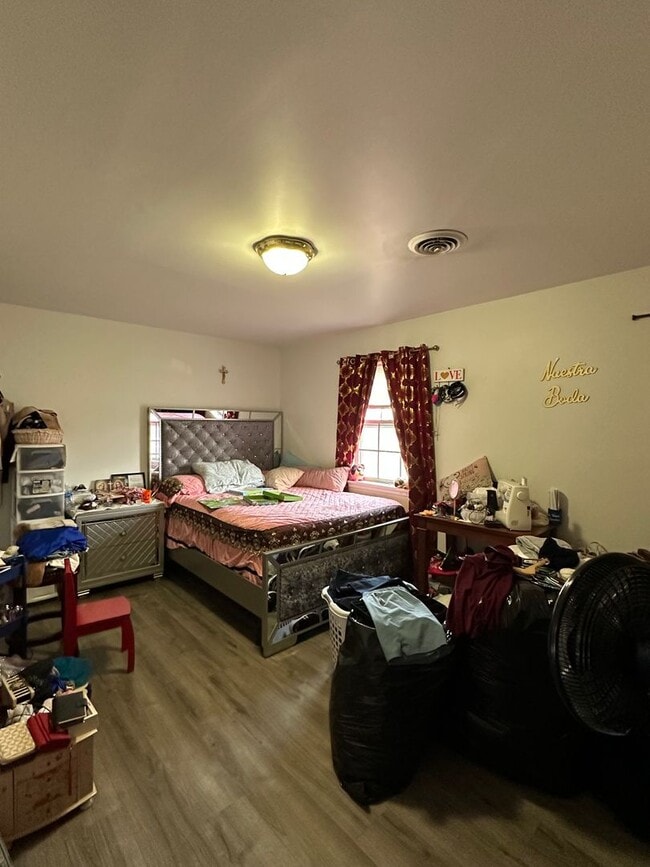 Building Photo - Albemarle Townhouse