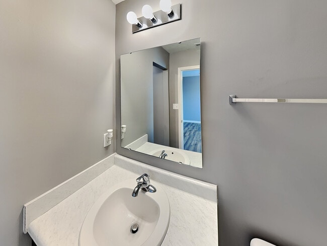 Building Photo - 8145 Ambrosia Ln