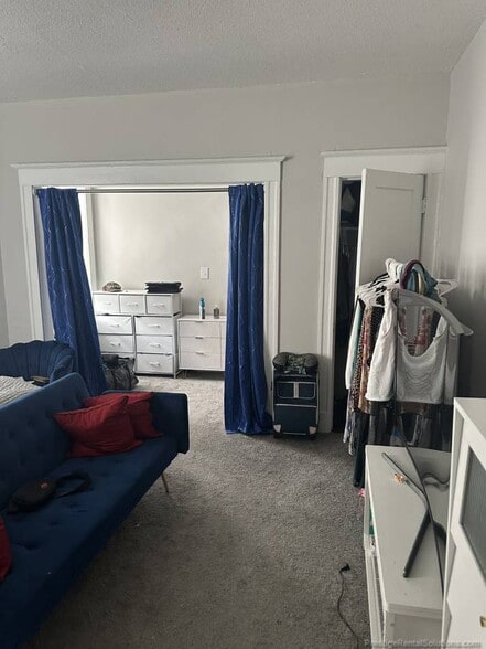 Building Photo - 60 Woodstock Ave