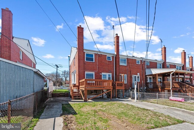 Building Photo - 328 Stemmers Run Rd