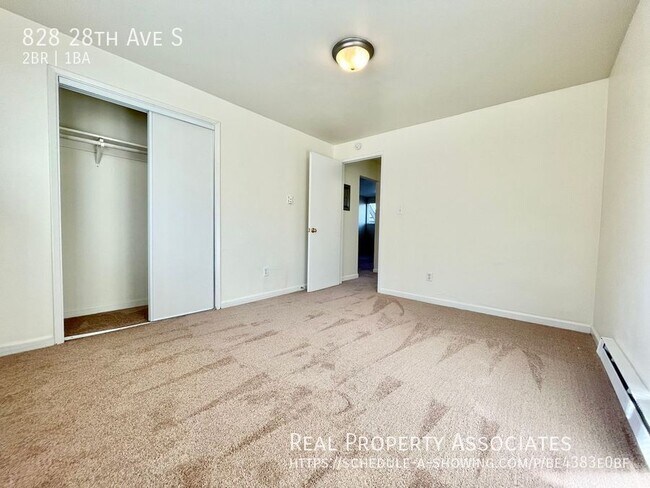 Building Photo - 828 28th Ave S