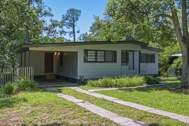 Building Photo - 1641 Atkamire Dr