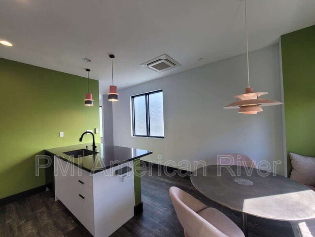 Building Photo - 2340 River Cats Aly