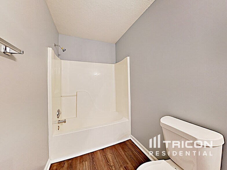 Building Photo - 2191 Tuley Dr