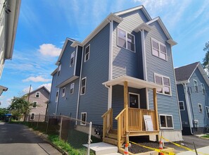Building Photo - ****Providence/Northside – Brand-New Const...