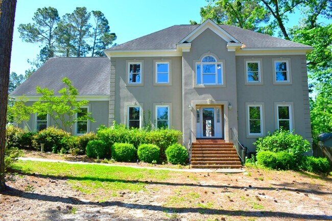 Primary Photo - 4130 Knollcrest Cir N
