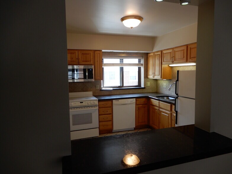 Building Photo - 1508 N Harlem Ave