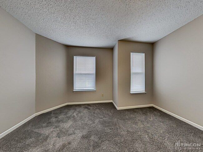 Building Photo - 10923 Sweetsen Rd