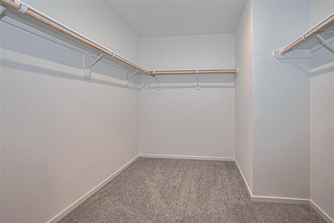 Building Photo - 27615 Village Way Dr.