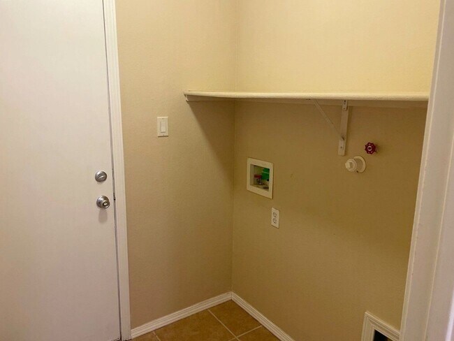 Building Photo - 2315 Iron Gate Trail SW