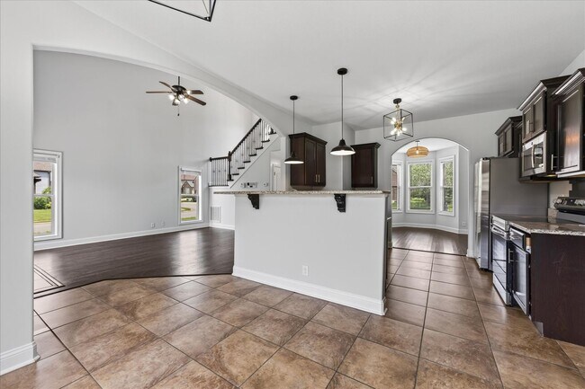 Building Photo - 3710 Windhaven Ct