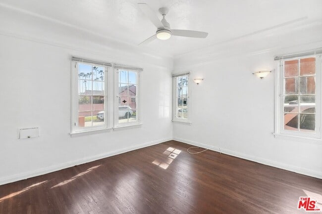 Building Photo - 3815 57th St