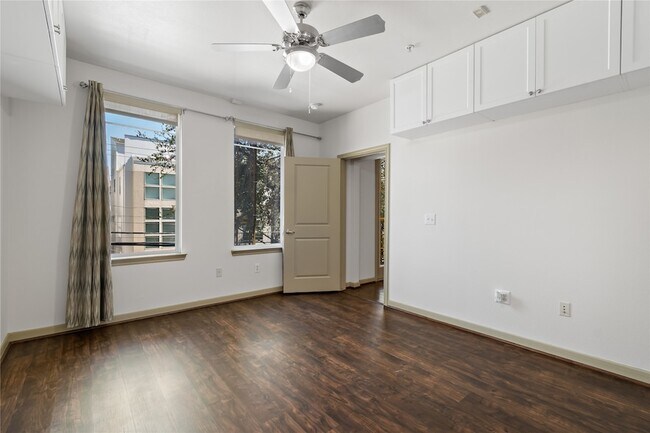 Building Photo - 505 Jackson Hill St