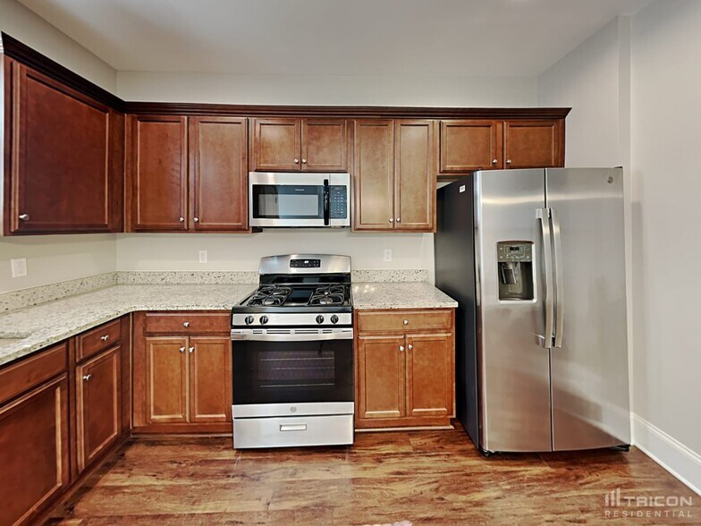 Building Photo - 141 Park Ridge Way