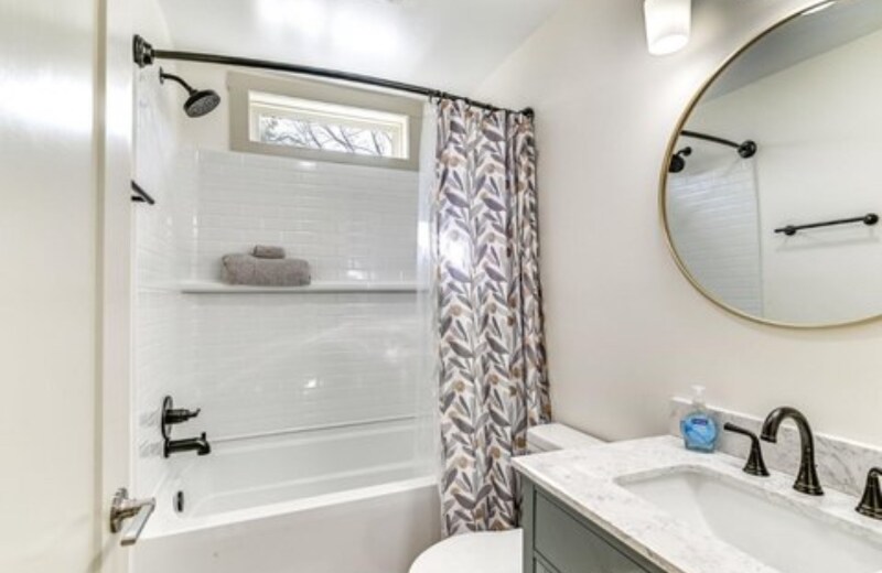 Building Photo - 107 Caldwell St