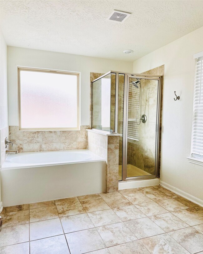 Building Photo - 25250 Laird Knoll St