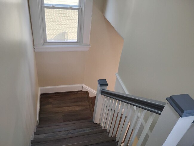 Building Photo - Maryland Ave