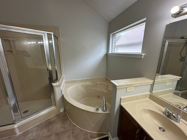 Building Photo - 4762 Ridge Walk Ln