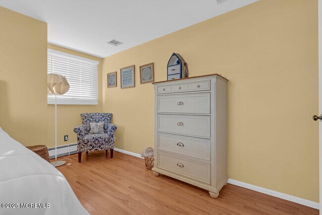 Building Photo - 826 Forepeak Dr