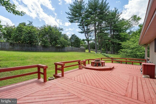 Building Photo - 11512 Alcinda Ln