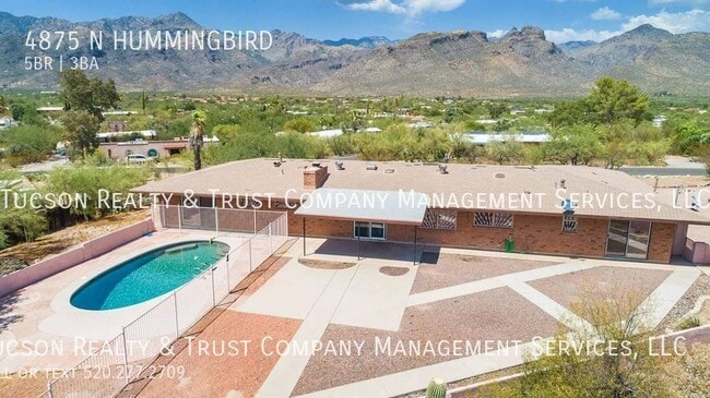 Building Photo - Welcome to this spacious 5-bedroom, 3-bath...