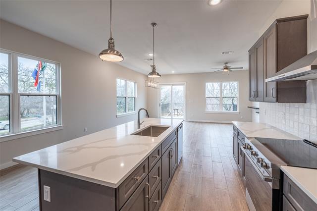 Building Photo - 110 Clark Ln