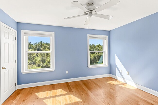 Building Photo - 808 Yorkview Dr