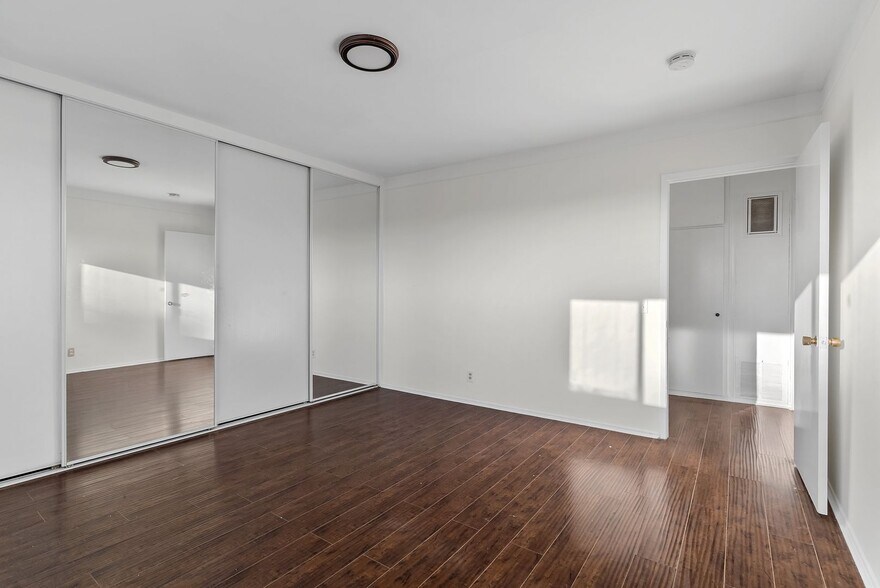 Building Photo - 809 Edgewood St