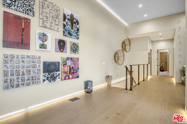 Building Photo - 22570 S Summit Ridge Cir