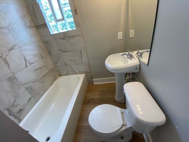 Building Photo - Fully Remodeled House!
