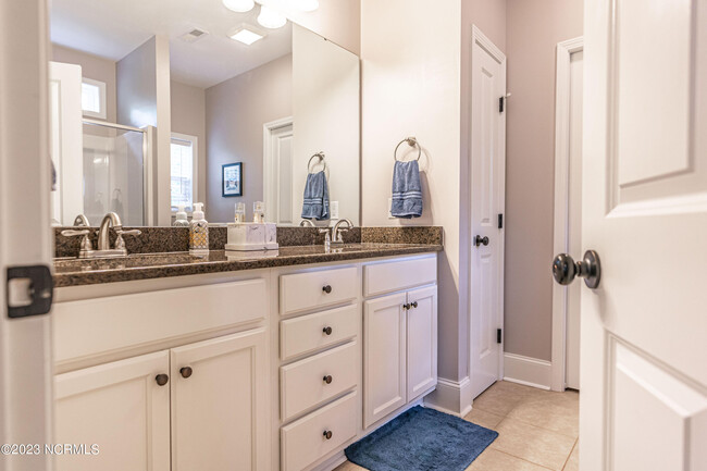 Building Photo - 55 Bridle Path Cir