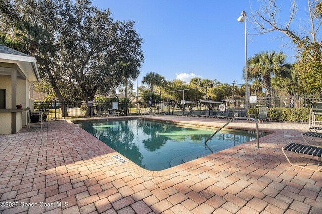 Building Photo - 3590 Sable Palm Ln