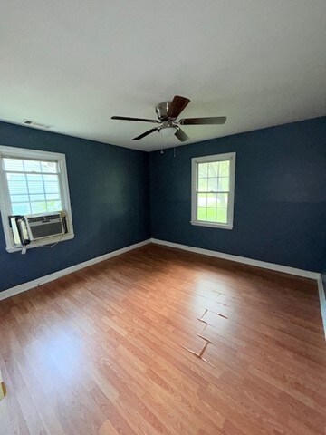 Building Photo - 4051 Chelsea Ave