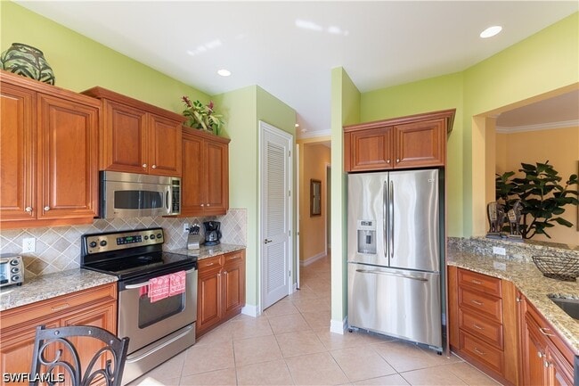 Building Photo - 5050 Blauvelt Way