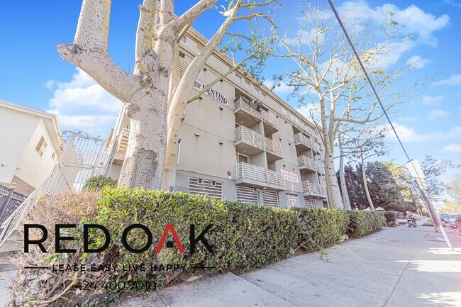 Building Photo - 8309 Cedros Ave